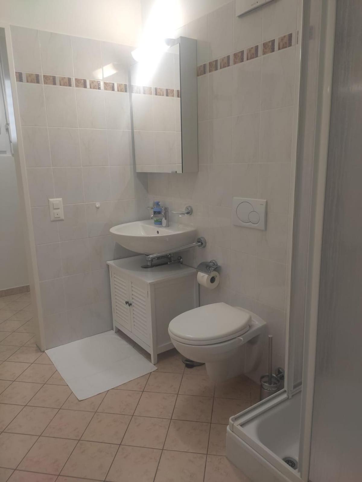 Casa Renoir - Schritte Zum Zee Appartement Locarno Buitenkant foto