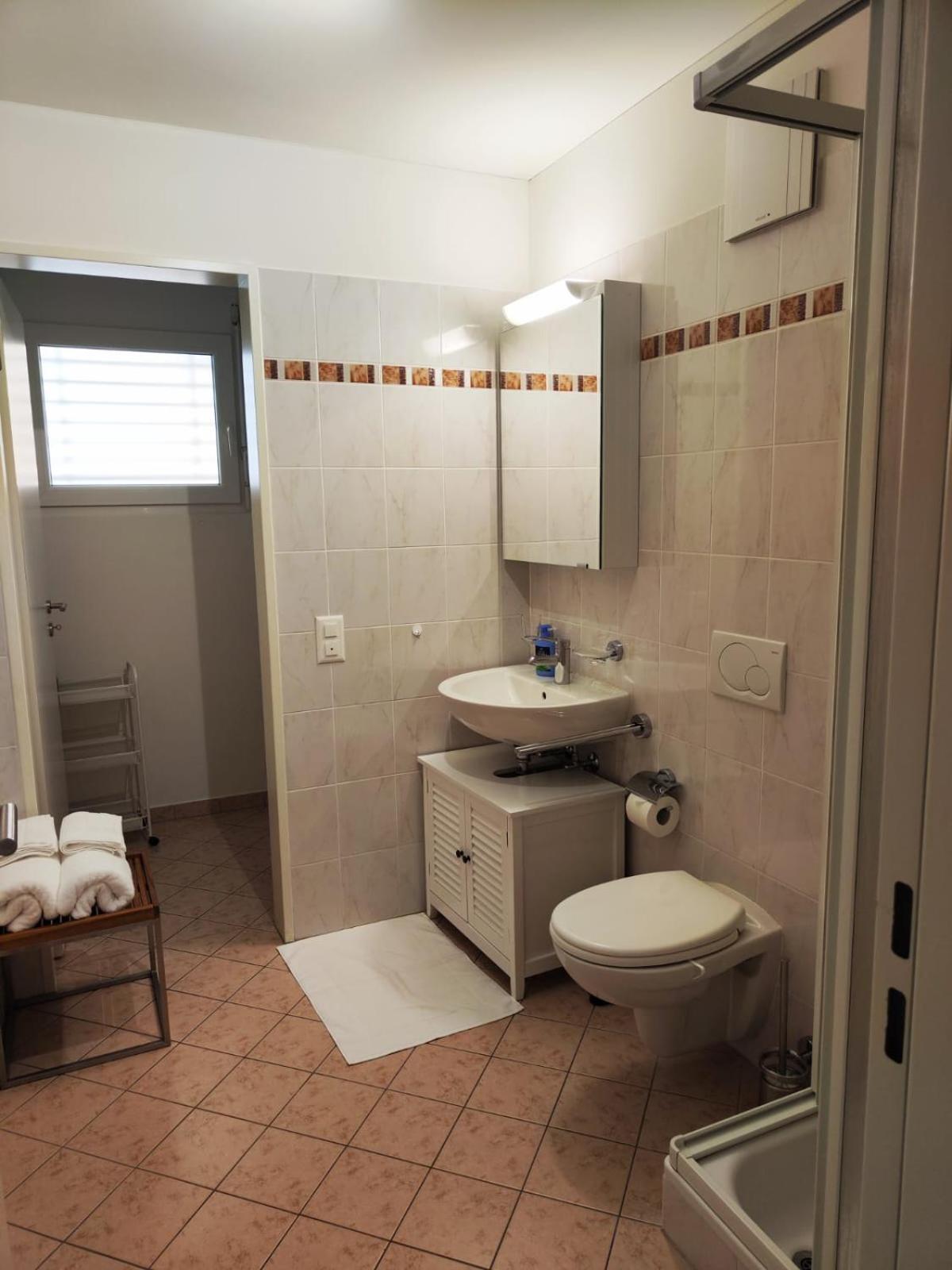 Casa Renoir - Schritte Zum Zee Appartement Locarno Buitenkant foto